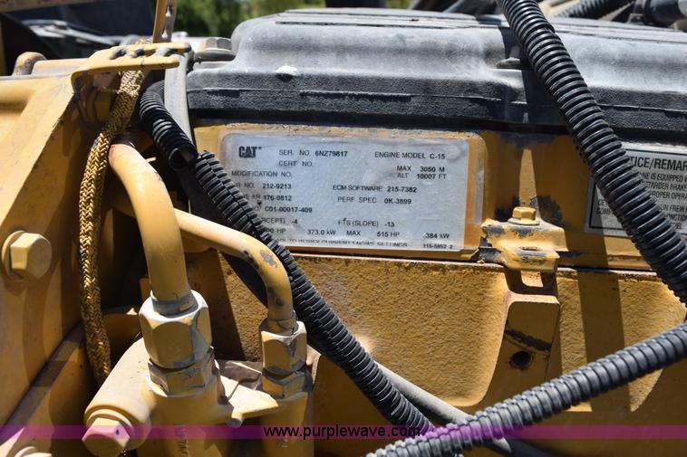 image for item K6149 2003 Freightliner Columbia semi truck