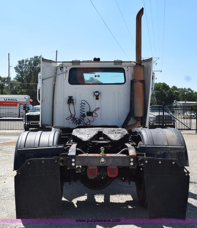 image for item K6178 1998 International 8100 semi truck