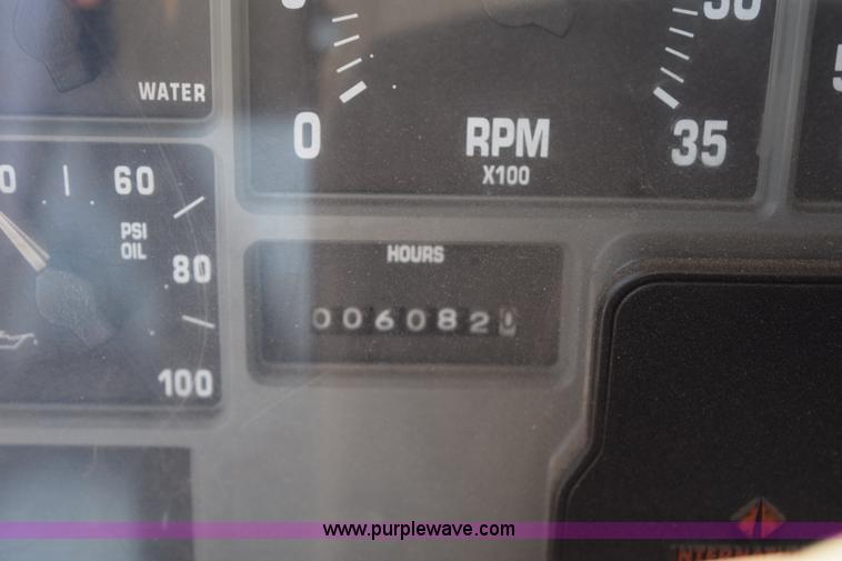 image for item K6178 1998 International 8100 semi truck