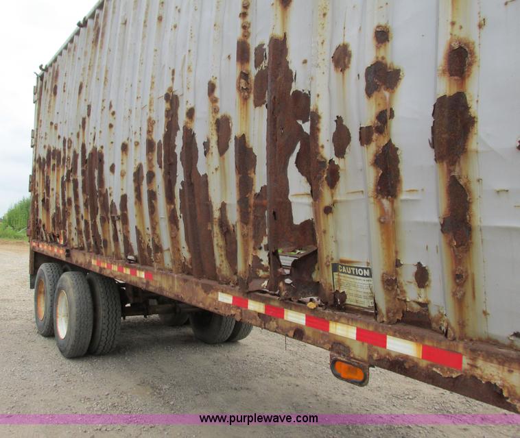 image for item K6504 1997 Load Runner 45115ST live bottom trailer