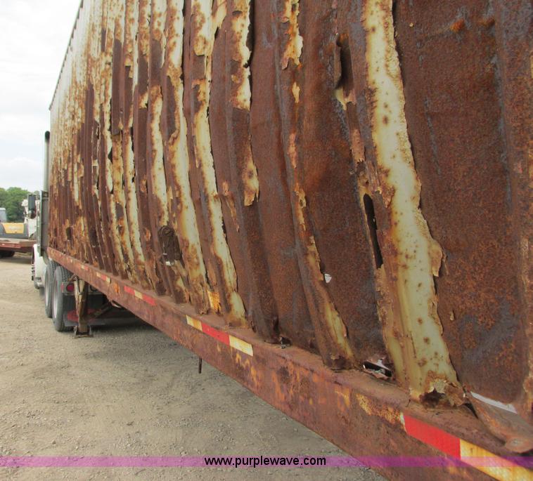 image for item K6504 1997 Load Runner 45115ST live bottom trailer