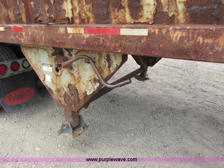 image for item K6504 1997 Load Runner 45115ST live bottom trailer