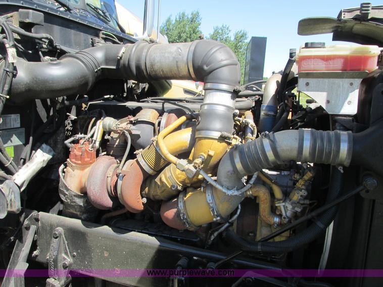 image for item K6511 2008 Peterbilt 388 semi truck