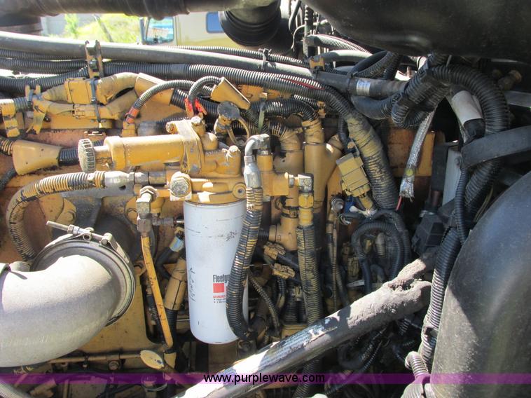 image for item K6511 2008 Peterbilt 388 semi truck