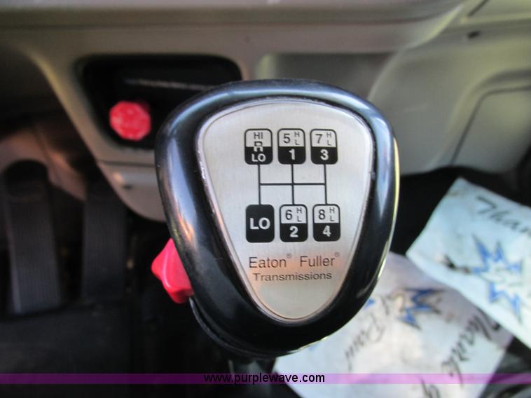 image for item K6511 2008 Peterbilt 388 semi truck