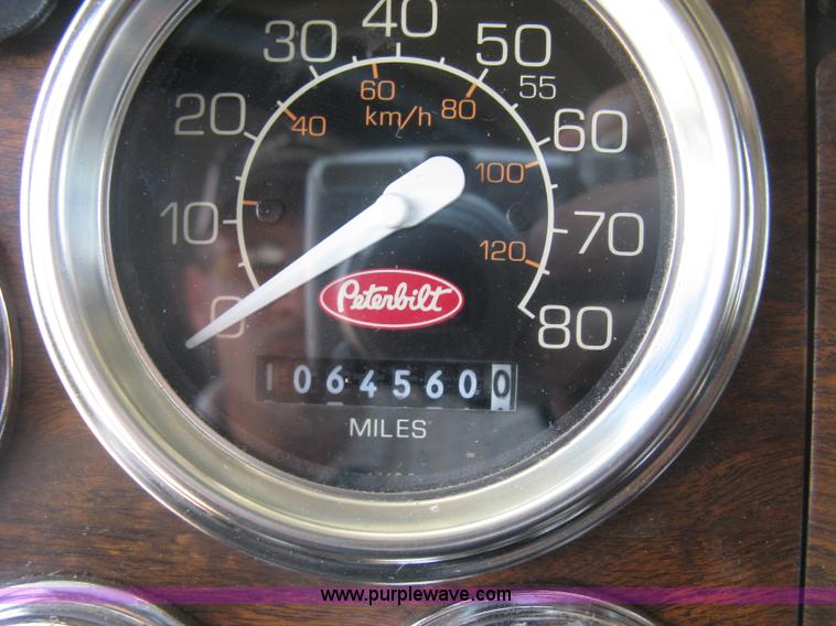 image for item K8701 1999 Peterbilt 379