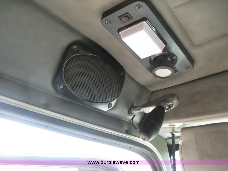 image for item K8701 1999 Peterbilt 379