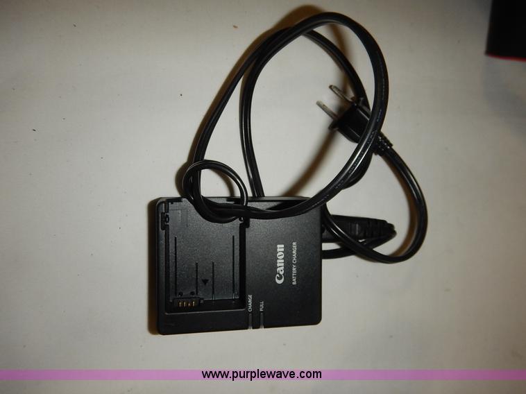 image for item BM9435 Canon EOS Rebel T4i camera