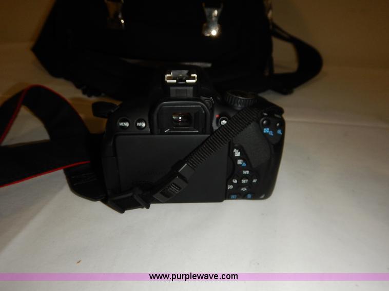 image for item BM9435 Canon EOS Rebel T4i camera