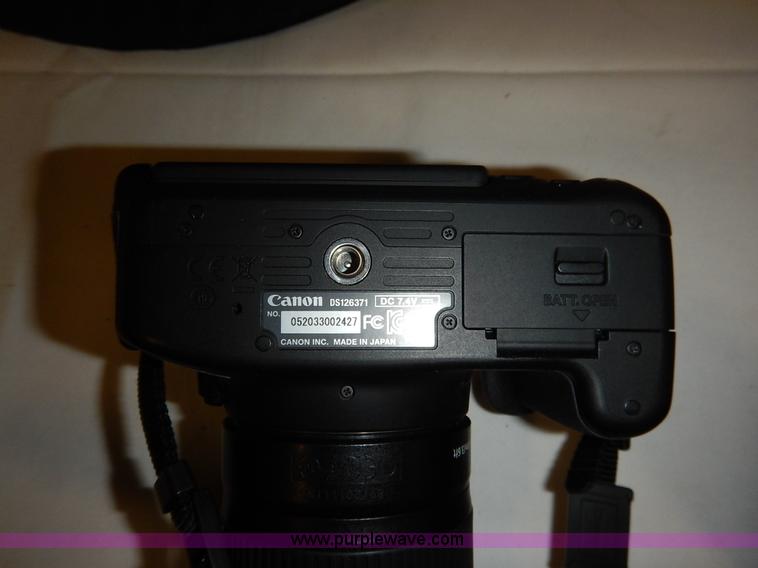 image for item BM9435 Canon EOS Rebel T4i camera