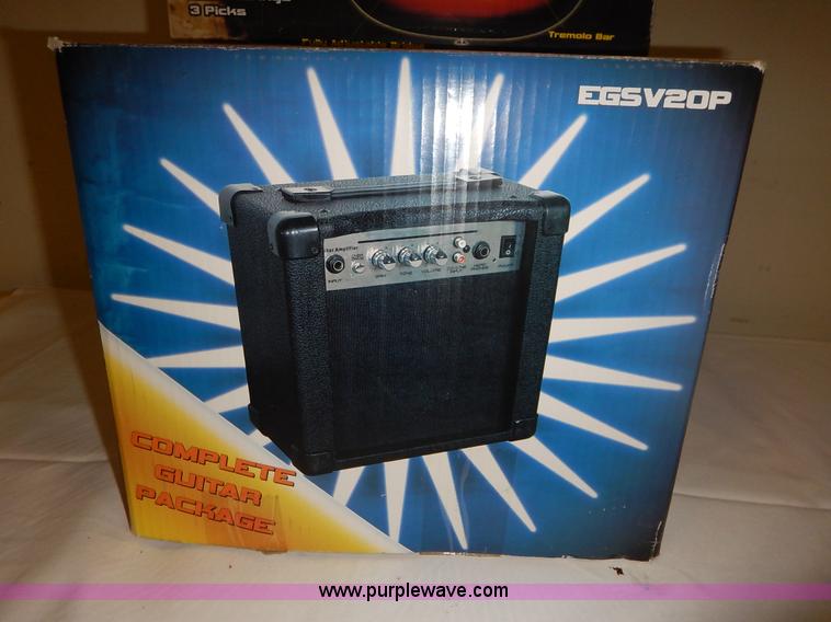 image for item BM9473 Castle Rock guitar package