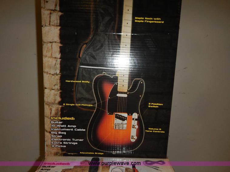 image for item BM9474 Castle Rock guitar package