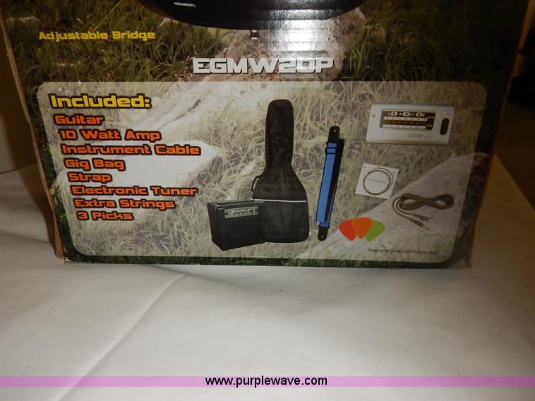 image for item BM9474 Castle Rock guitar package