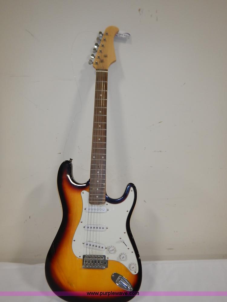 image for item BM9478 Electric guitar