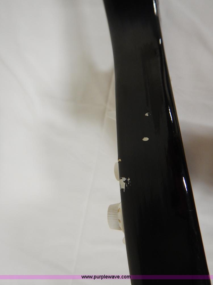 image for item BM9478 Electric guitar