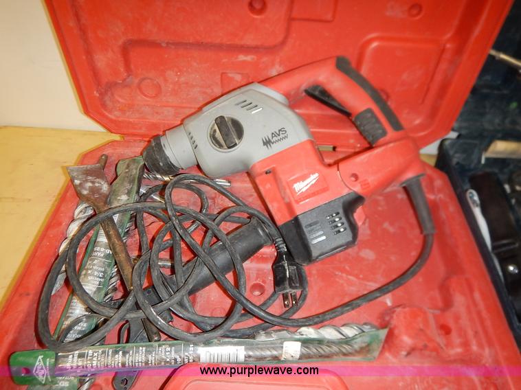 image for item BO9755 (6) assorted hand tools