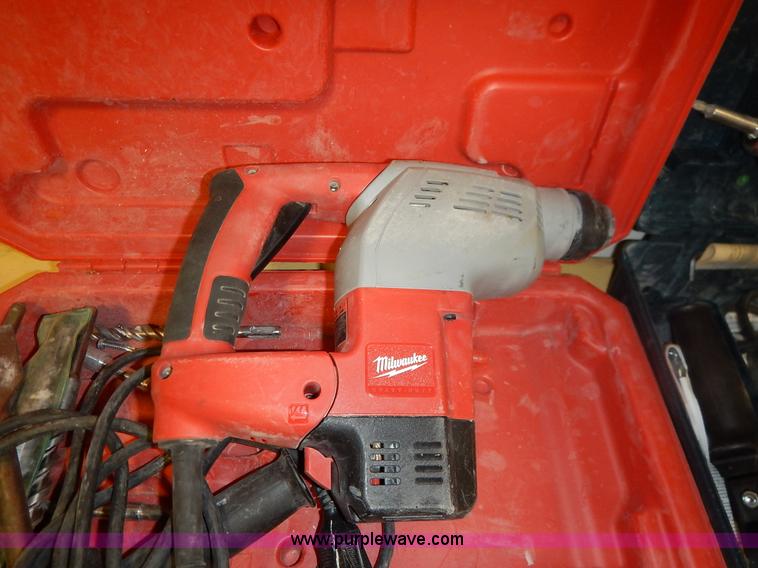 image for item BO9755 (6) assorted hand tools