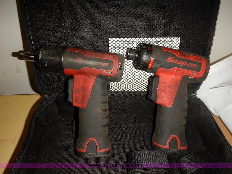 image for item BO9755 (6) assorted hand tools