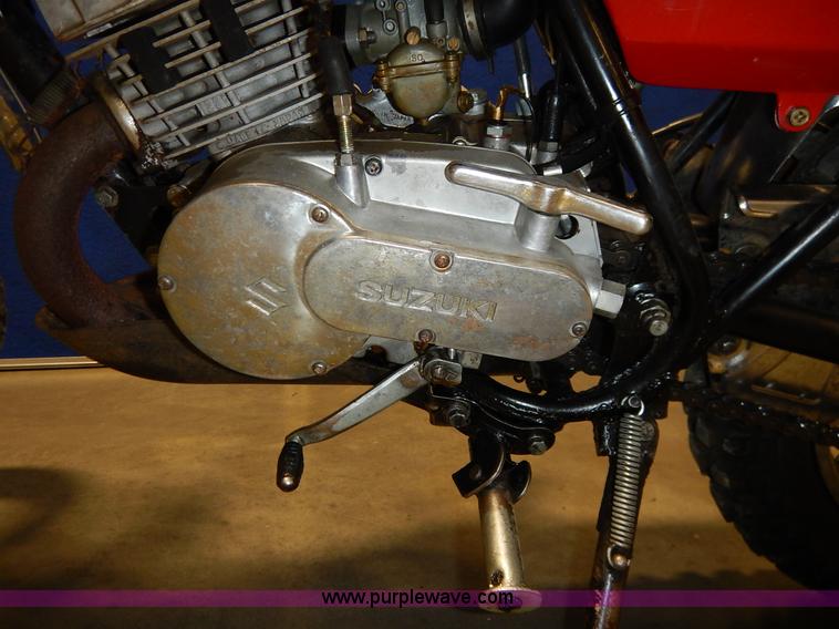 image for item BO9761 1972 Suzuki dirt bike