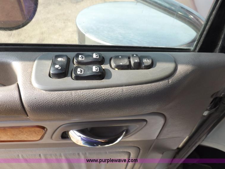 image for item J6900 2008 Peterbilt 389 semi truck