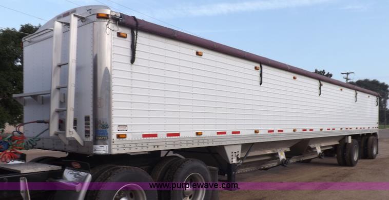 image for item J6901 2011 Timpte Super Hopper double hopper grain trailer