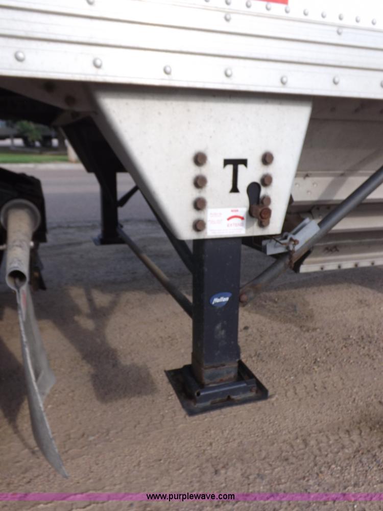 image for item J6901 2011 Timpte Super Hopper double hopper grain trailer