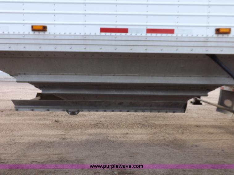 image for item J6901 2011 Timpte Super Hopper double hopper grain trailer