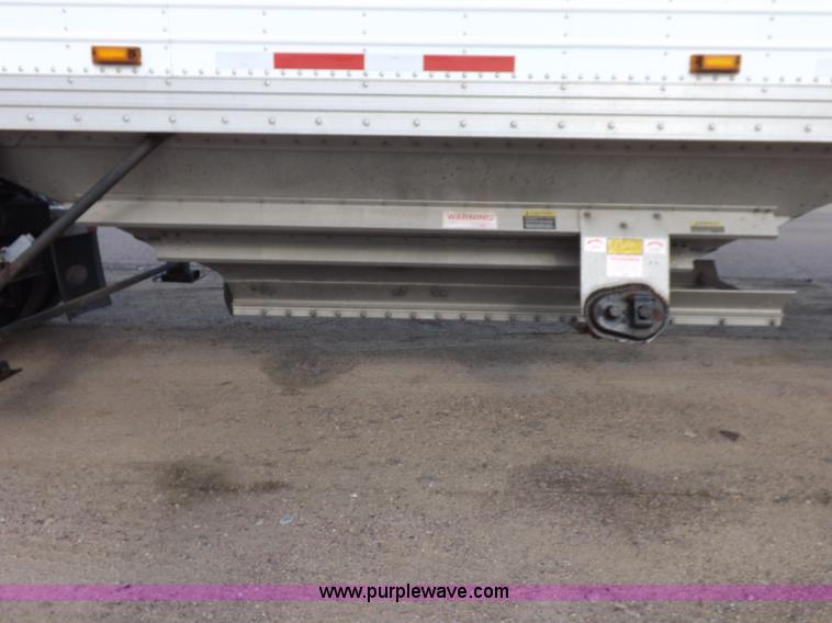 image for item J6901 2011 Timpte Super Hopper double hopper grain trailer