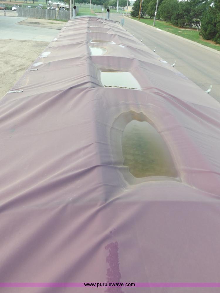 image for item J6901 2011 Timpte Super Hopper double hopper grain trailer