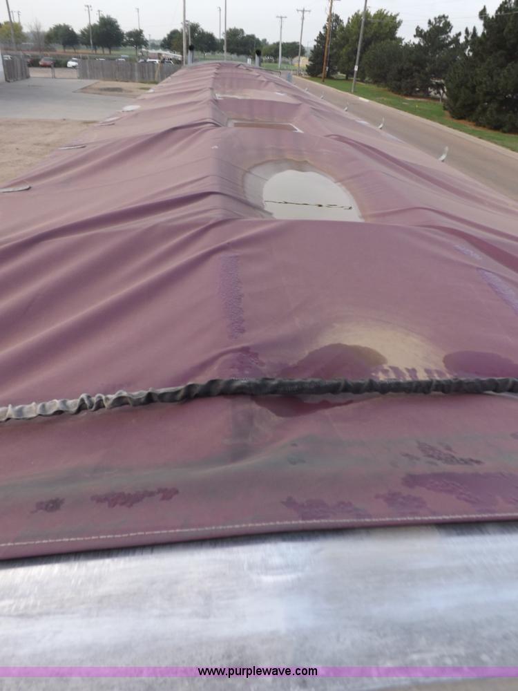 image for item J6901 2011 Timpte Super Hopper double hopper grain trailer