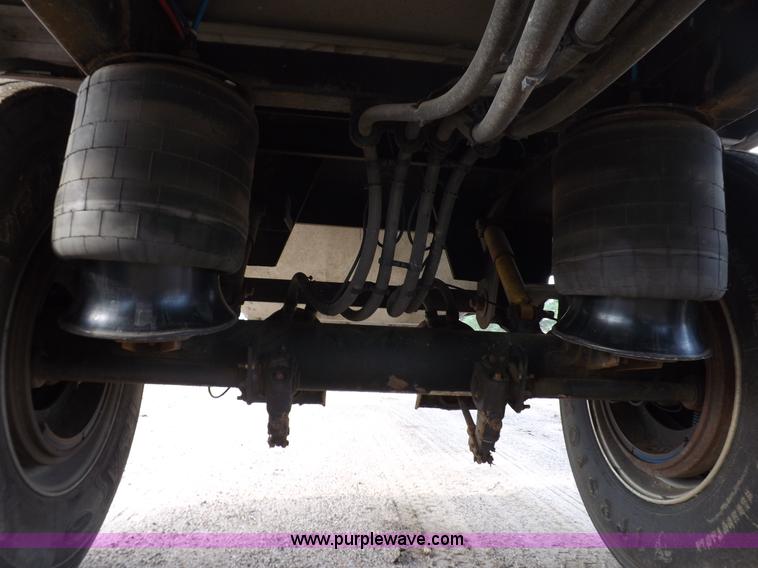 image for item J6901 2011 Timpte Super Hopper double hopper grain trailer