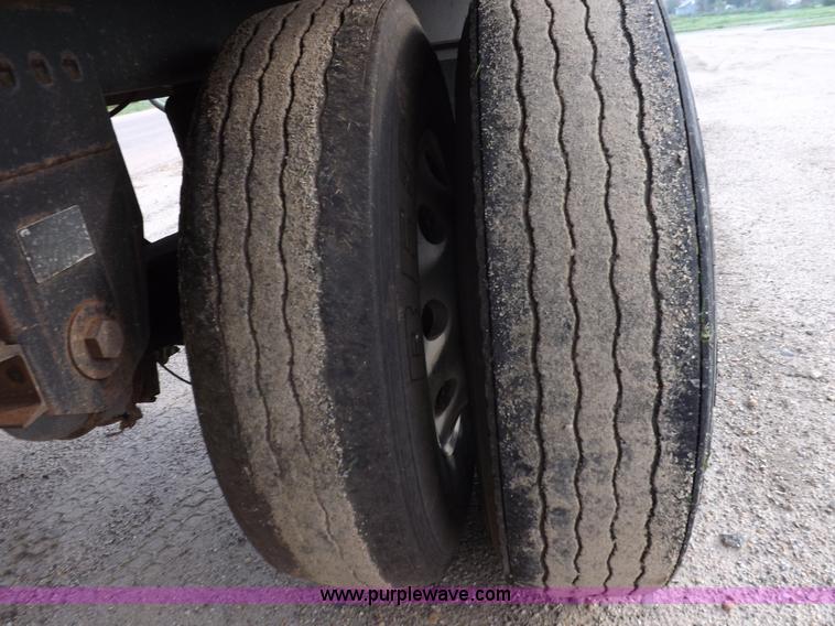 image for item J6901 2011 Timpte Super Hopper double hopper grain trailer