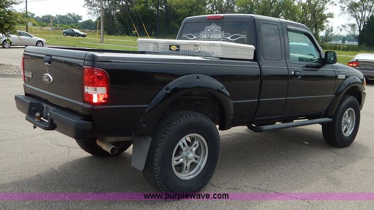 image for item K1525 2006 Ford Ranger SuperCab pickup truck