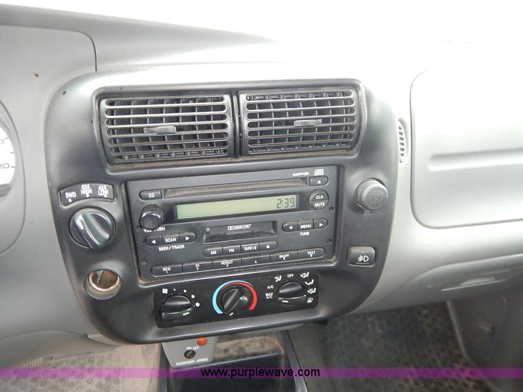 image for item K1525 2006 Ford Ranger SuperCab pickup truck