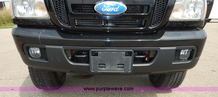 image for item K1525 2006 Ford Ranger SuperCab pickup truck