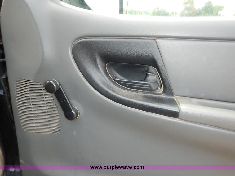 image for item K1525 2006 Ford Ranger SuperCab pickup truck