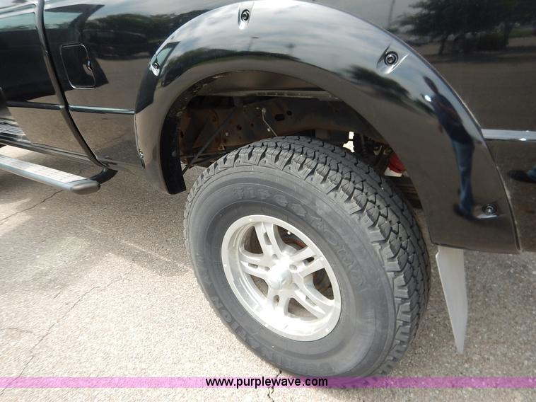 image for item K1525 2006 Ford Ranger SuperCab pickup truck