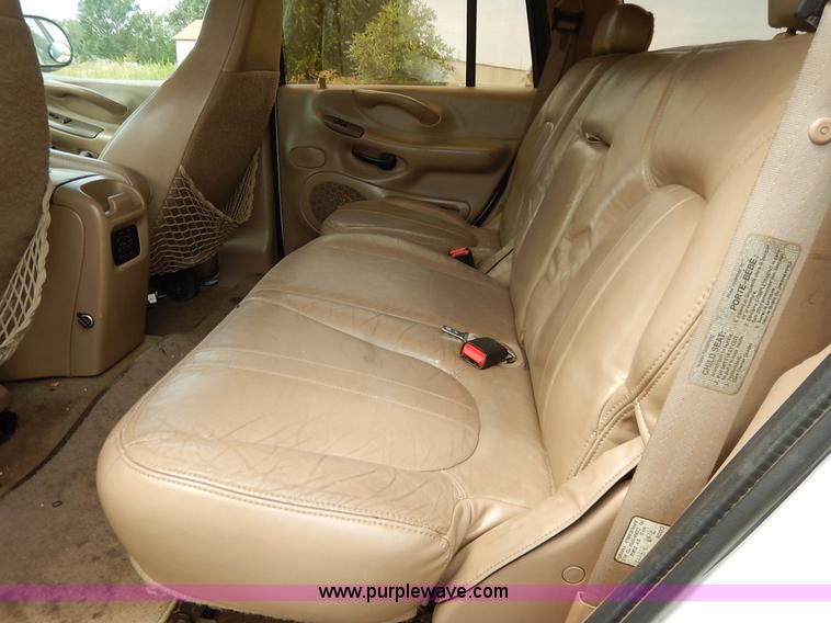 image for item K1529 1997 Ford Expedition Eddie Bauer SUV