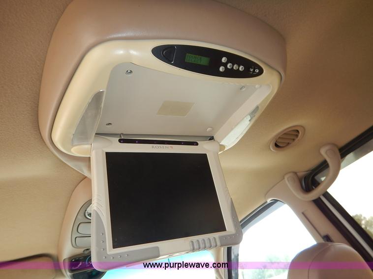 image for item K1529 1997 Ford Expedition Eddie Bauer SUV