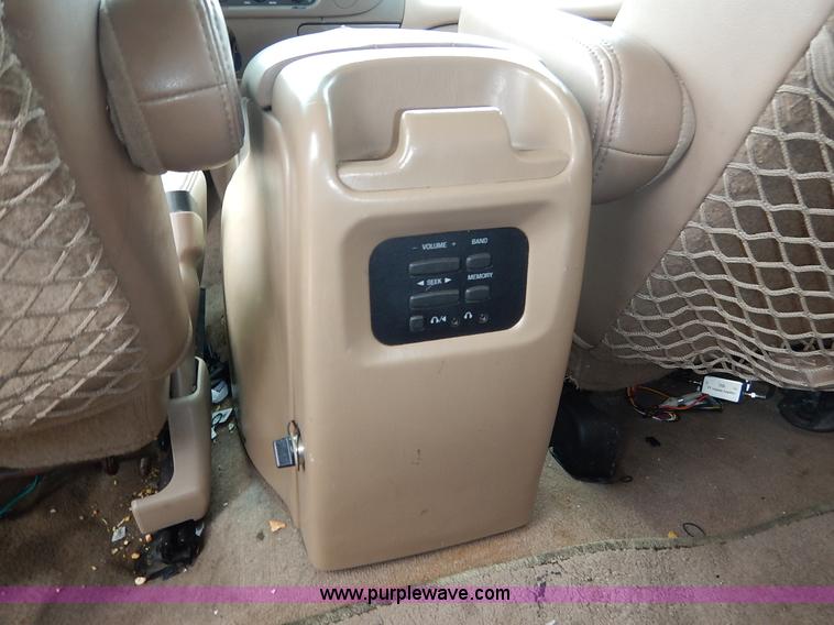 image for item K1529 1997 Ford Expedition Eddie Bauer SUV