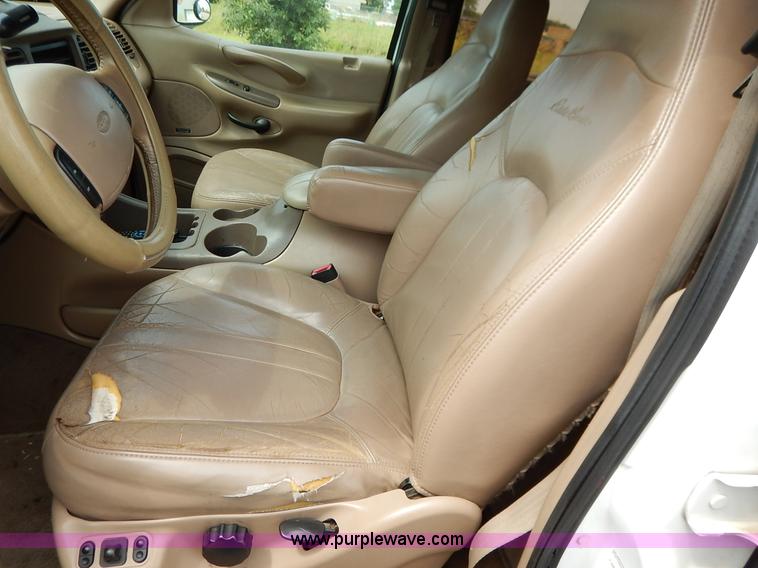 image for item K1529 1997 Ford Expedition Eddie Bauer SUV