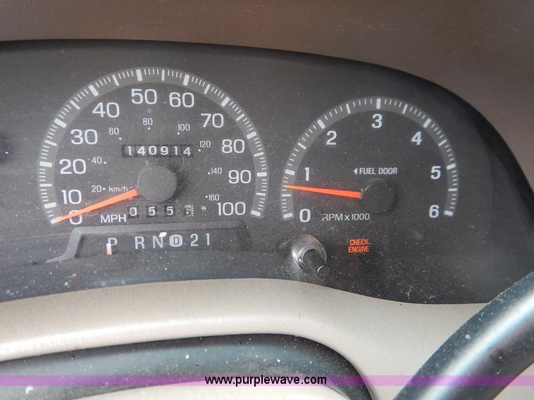 image for item K1529 1997 Ford Expedition Eddie Bauer SUV