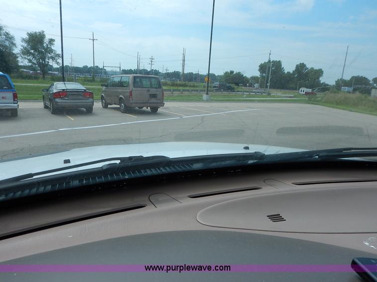 image for item K1529 1997 Ford Expedition Eddie Bauer SUV