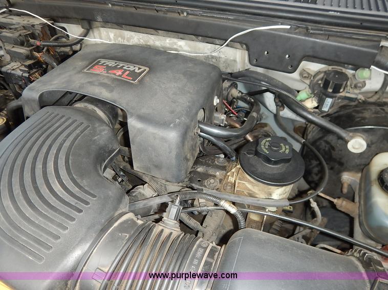 image for item K1529 1997 Ford Expedition Eddie Bauer SUV