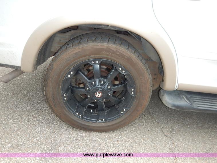 image for item K1529 1997 Ford Expedition Eddie Bauer SUV