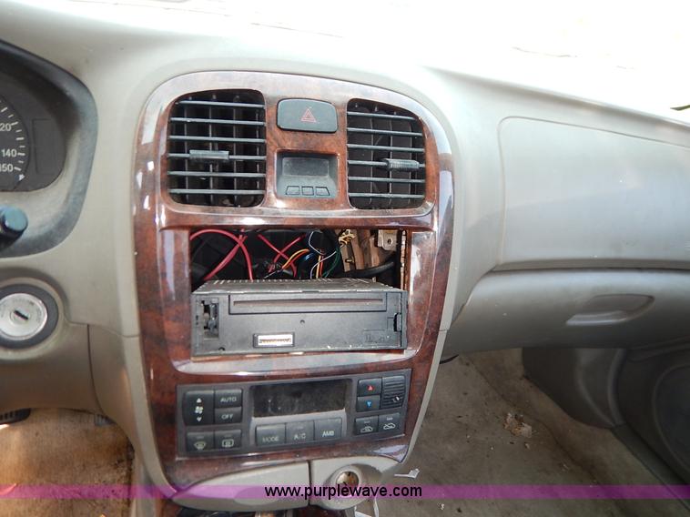 image for item K1558 2002 Hyundai Sonata LX