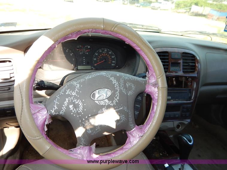 image for item K1558 2002 Hyundai Sonata LX