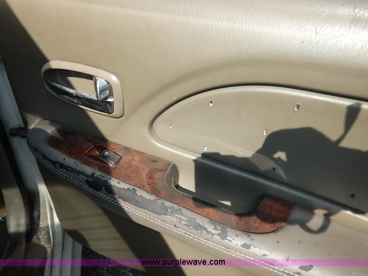 image for item K1558 2002 Hyundai Sonata LX