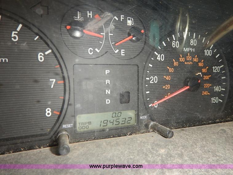 image for item K1558 2002 Hyundai Sonata LX