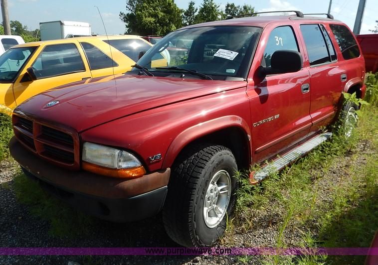 image for item K1559 2000 Dodge Durango SUV